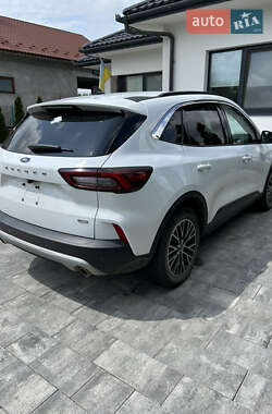 Внедорожник / Кроссовер Ford Escape 2023 в 