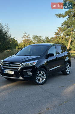 Внедорожник / Кроссовер Ford Escape 2017 в 