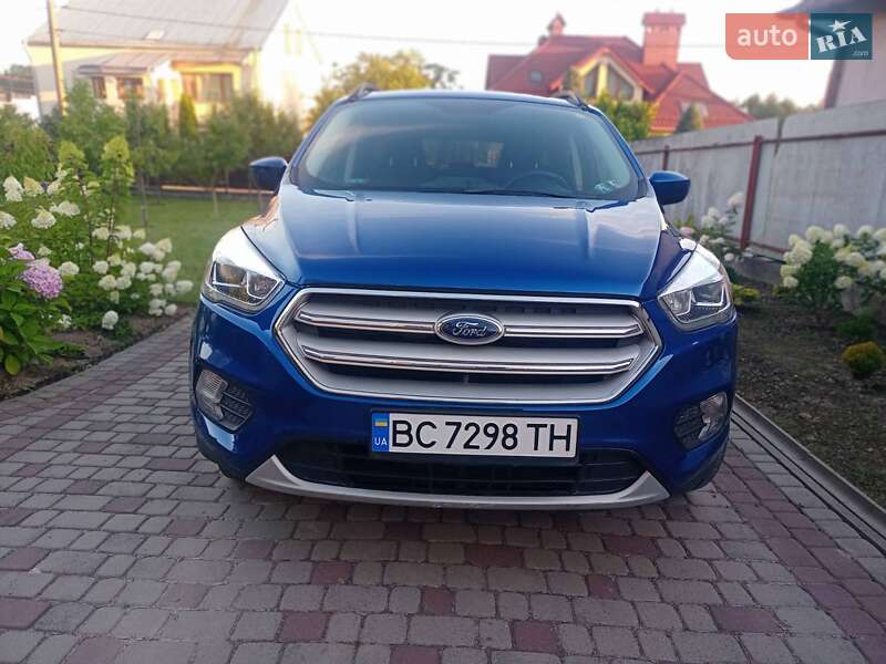 Внедорожник / Кроссовер Ford Escape 2018 в Львове