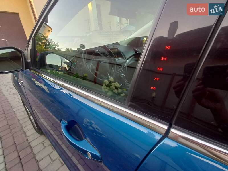 Внедорожник / Кроссовер Ford Escape 2018 в Львове