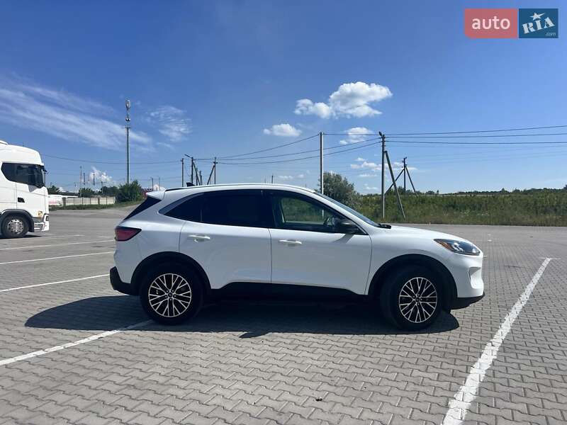 Внедорожник / Кроссовер Ford Escape 2022 в Ровно