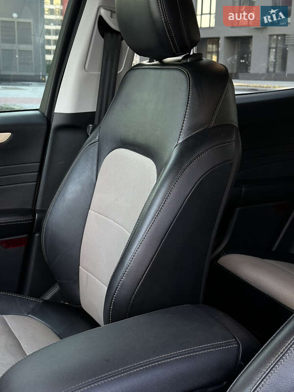 Внедорожник / Кроссовер Ford Escape 2021 в Киеве