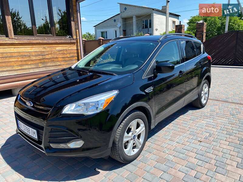 Внедорожник / Кроссовер Ford Escape 2016 в Кременчуге