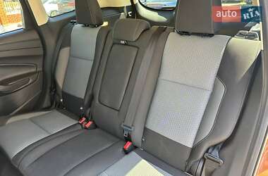 Внедорожник / Кроссовер Ford Escape 2016 в 