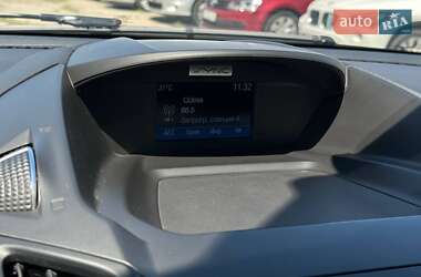 Внедорожник / Кроссовер Ford Escape 2016 в 