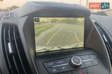 Внедорожник / Кроссовер Ford Escape 2019 в 