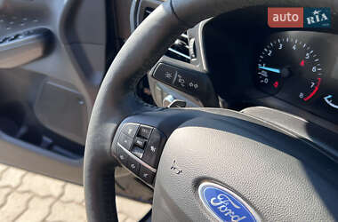 Внедорожник / Кроссовер Ford Escape 2020 в 