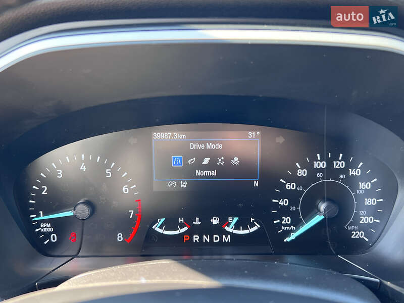 Внедорожник / Кроссовер Ford Escape 2020 в Нововолынске