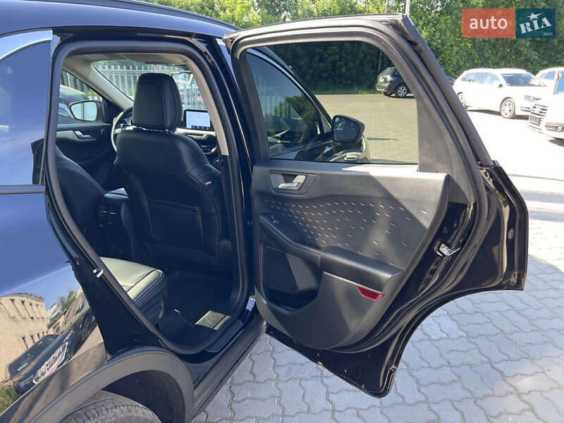 Внедорожник / Кроссовер Ford Escape 2020 в Нововолынске