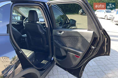 Внедорожник / Кроссовер Ford Escape 2020 в 