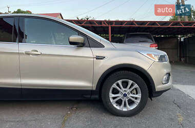 Позашляховик / Кросовер Ford Escape 2017 в Дніпрі
