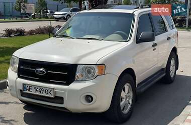 Внедорожник / Кроссовер Ford Escape 2012 в 