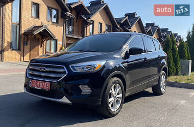Позашляховик / Кросовер Ford Escape 2019 в Вінниці