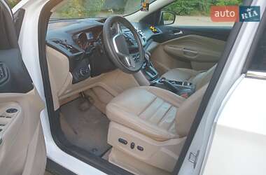 Внедорожник / Кроссовер Ford Escape 2015 в 