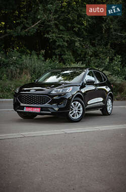 Внедорожник / Кроссовер Ford Escape 2020 в 