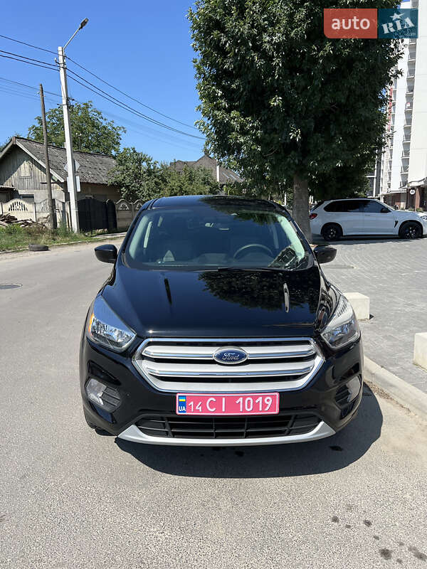 Внедорожник / Кроссовер Ford Escape 2019 в Ивано-Франковске фото Внедорожник / Кроссовер Ford Escape 2019 в Ивано-Франковске