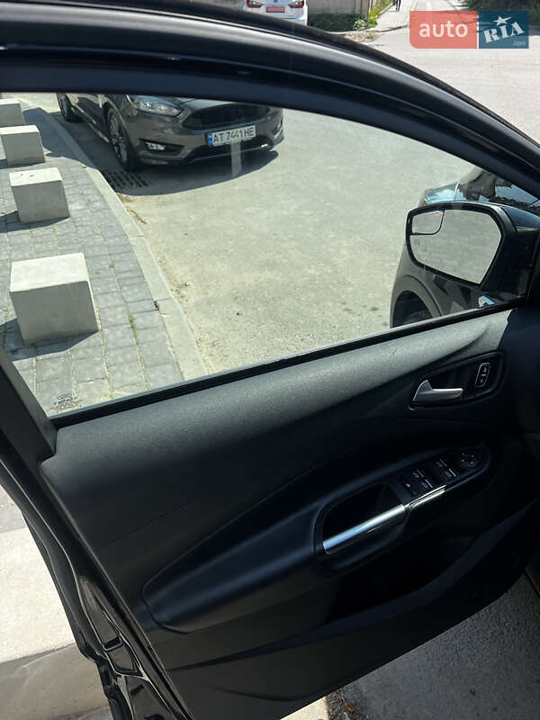 Внедорожник / Кроссовер Ford Escape 2019 в Ивано-Франковске фото 18 Внедорожник / Кроссовер Ford Escape 2019 в Ивано-Франковске