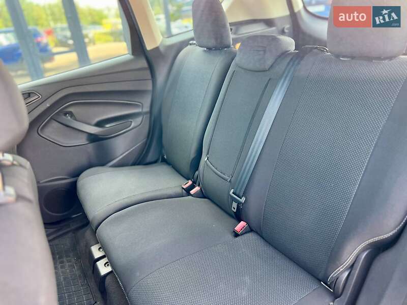 Внедорожник / Кроссовер Ford Escape 2015 в Киеве