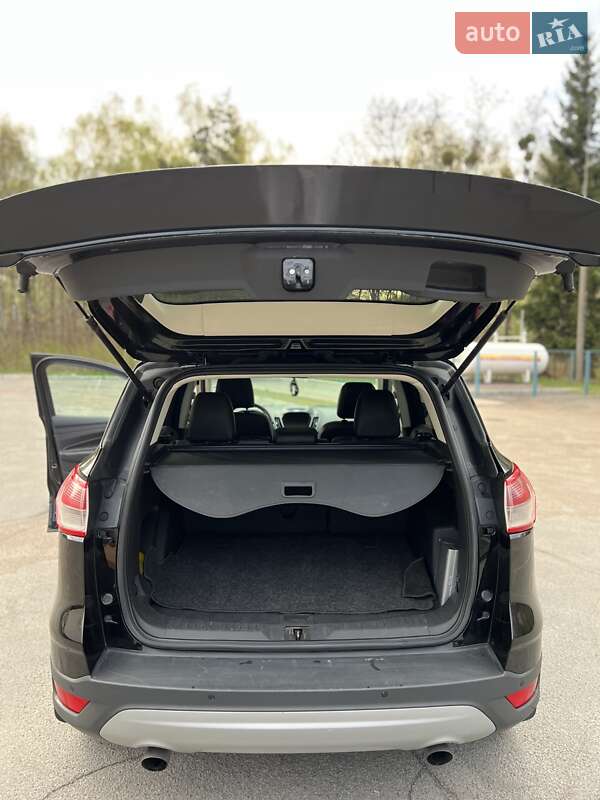 Внедорожник / Кроссовер Ford Escape 2015 в Славуте