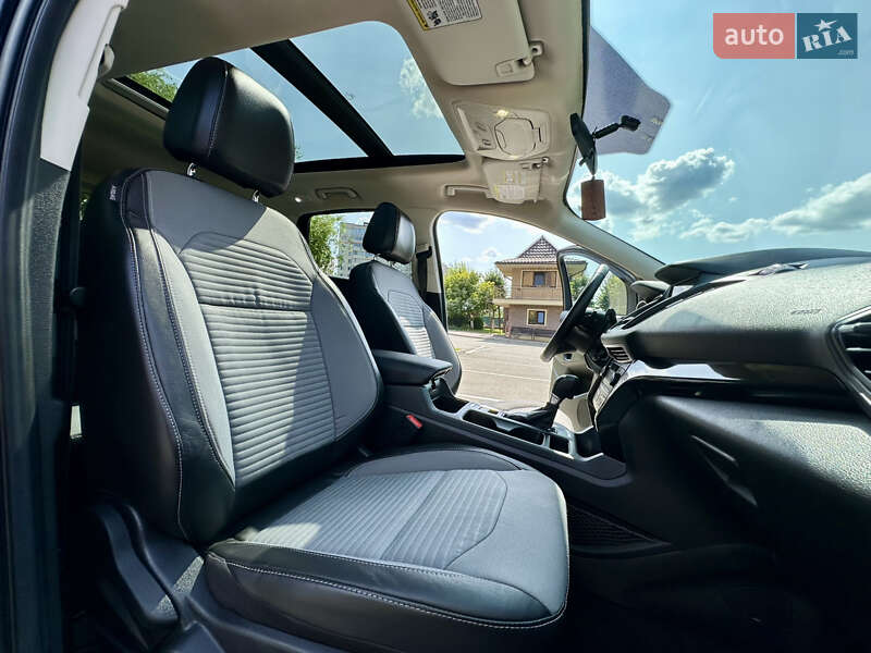 Внедорожник / Кроссовер Ford Escape 2017 в Киеве