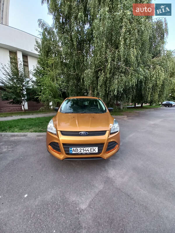 Внедорожник / Кроссовер Ford Escape 2016 в Виннице