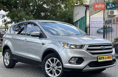 Внедорожник / Кроссовер Ford Escape 2017 в 
