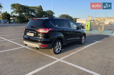 Внедорожник / Кроссовер Ford Escape 2014 в 