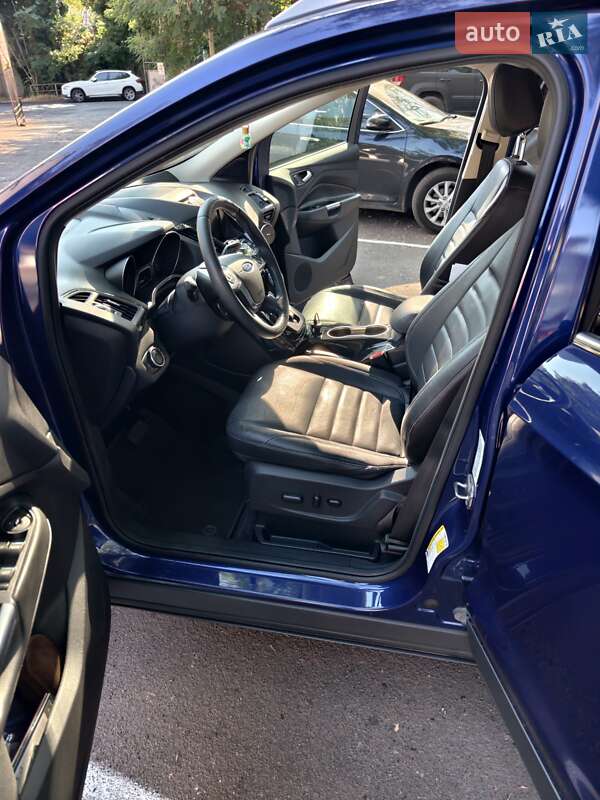 Внедорожник / Кроссовер Ford Escape 2014 в Одессе