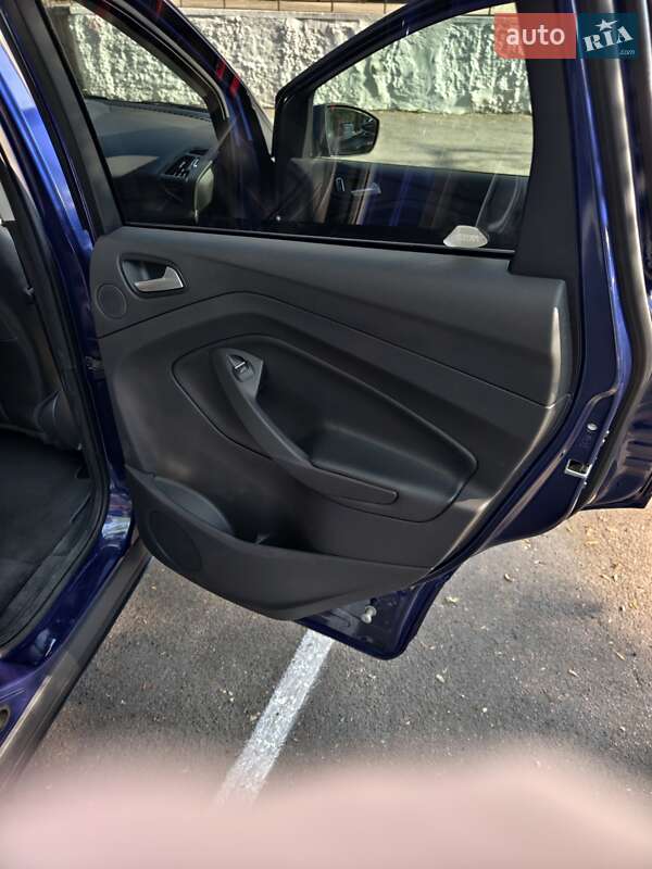 Внедорожник / Кроссовер Ford Escape 2014 в Одессе