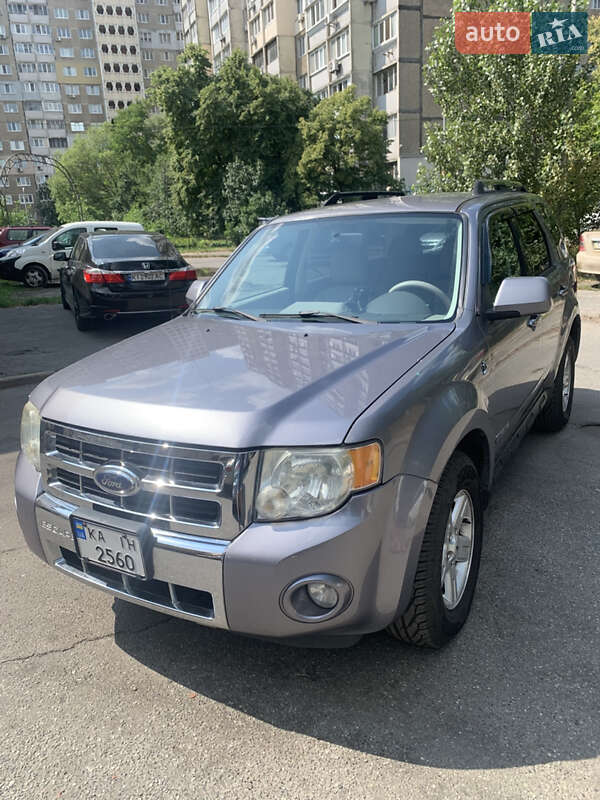 Внедорожник / Кроссовер Ford Escape 2007 в 