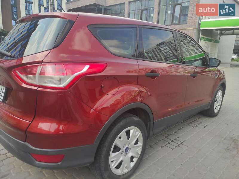 Внедорожник / Кроссовер Ford Escape 2014 в Ивано-Франковске