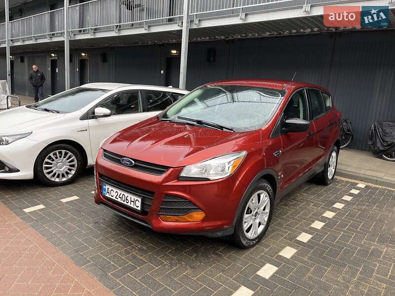Позашляховик / Кросовер Ford Escape 2015 в Луцьку