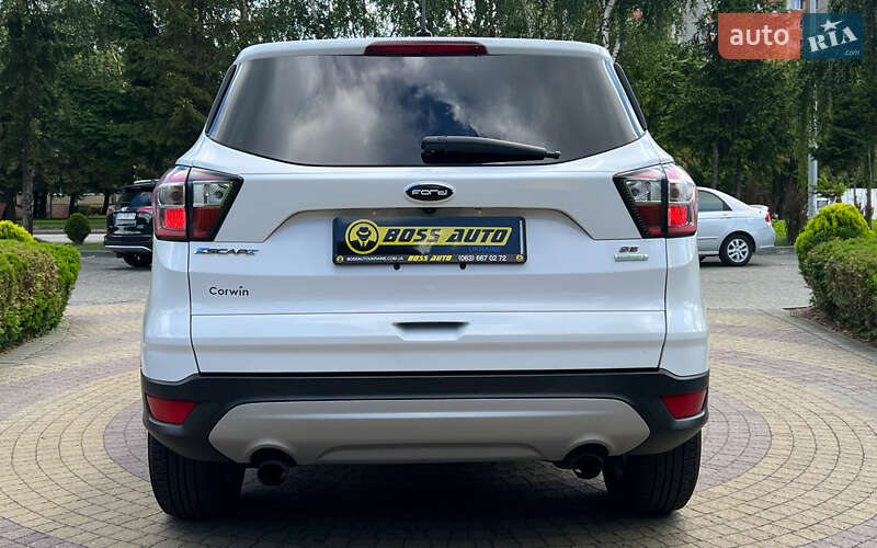 Внедорожник / Кроссовер Ford Escape 2017 в Львове