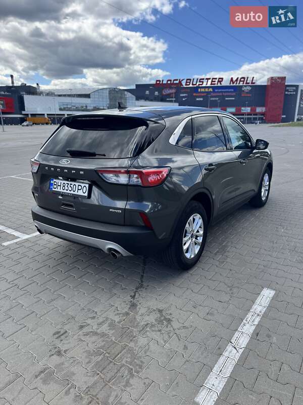 Внедорожник / Кроссовер Ford Escape 2020 в Киеве