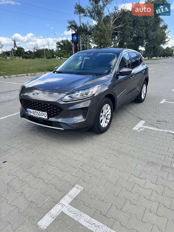 Внедорожник / Кроссовер Ford Escape 2020 в Киеве
