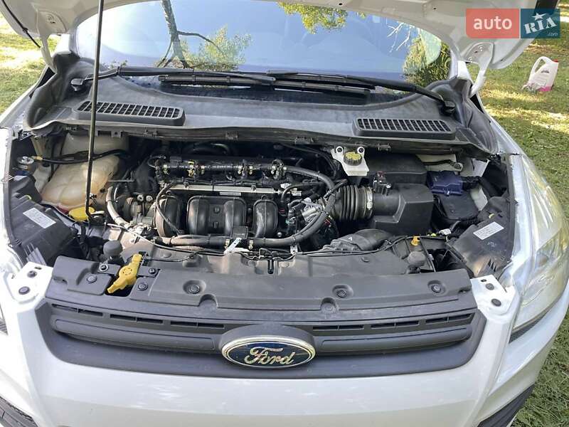 Внедорожник / Кроссовер Ford Escape 2015 в Виннице