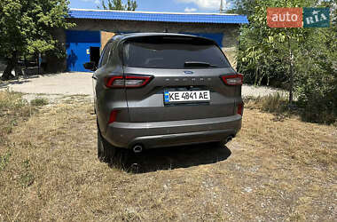 Внедорожник / Кроссовер Ford Escape 2023 в 