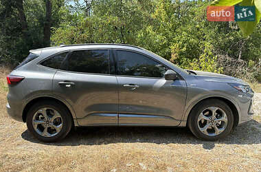 Внедорожник / Кроссовер Ford Escape 2023 в 