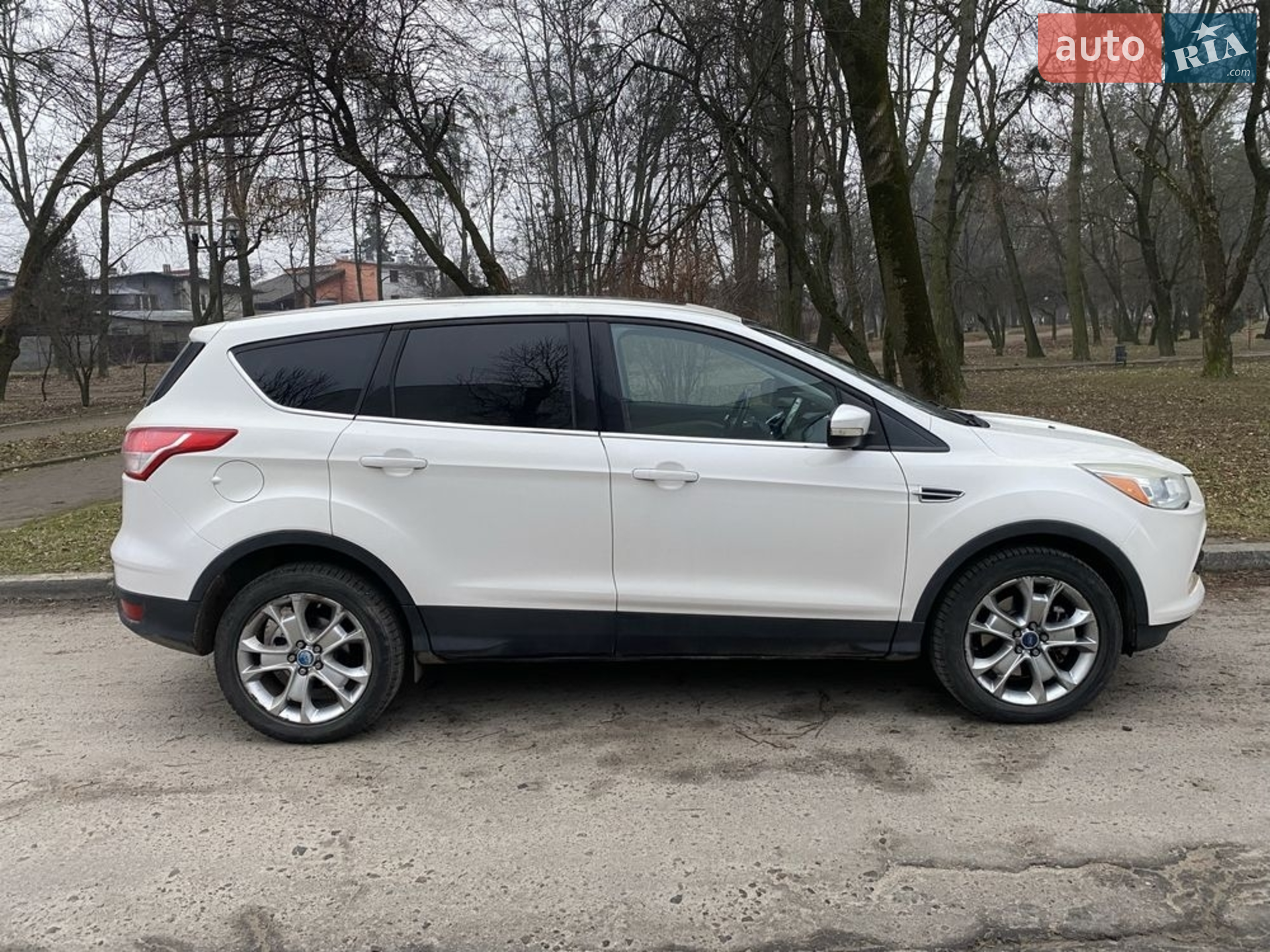 2013 Ford Escape - фото 1