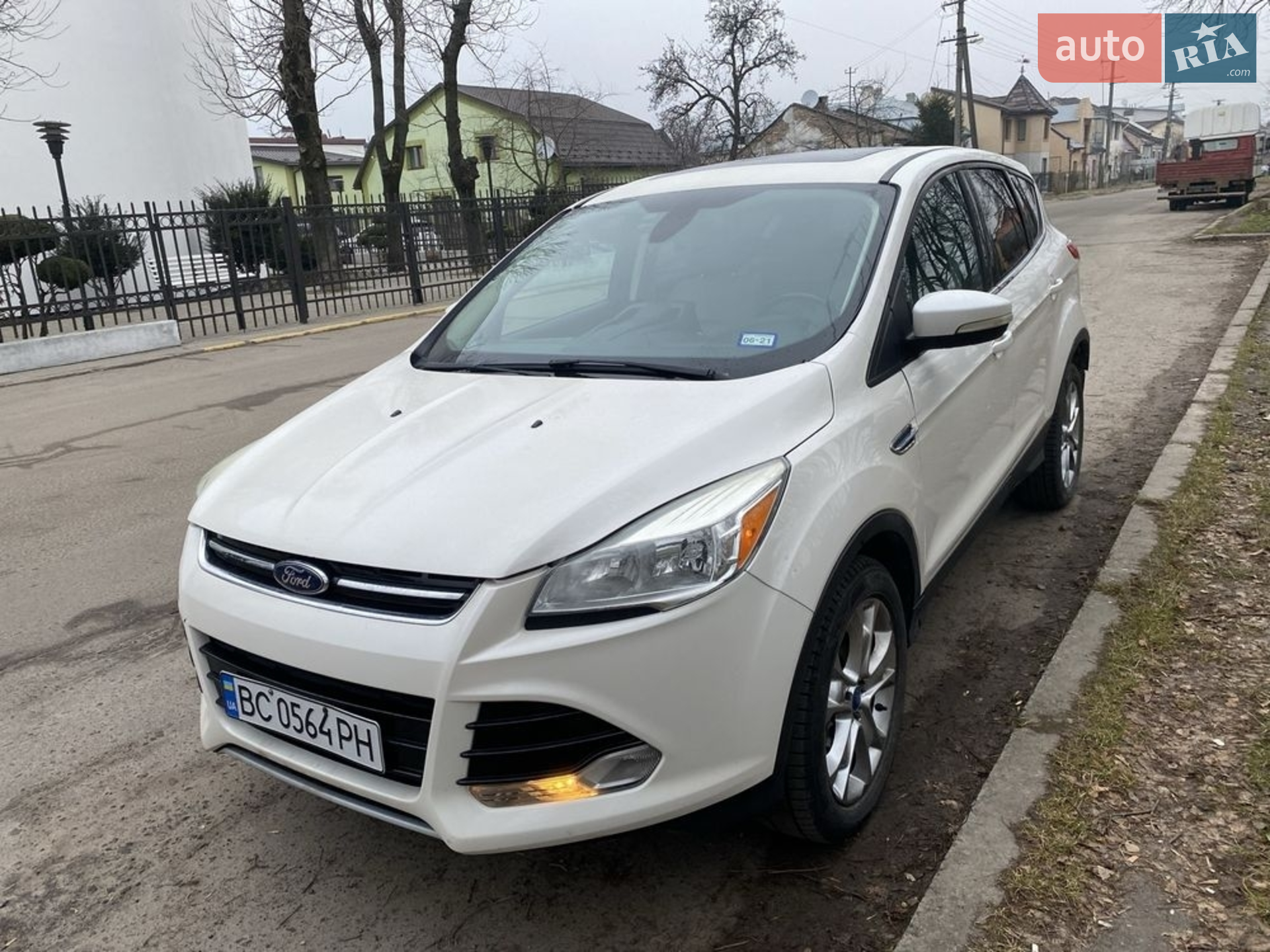 2013 Ford Escape - мініатюра 2