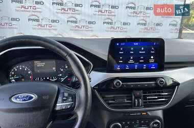 Внедорожник / Кроссовер Ford Escape 2020 в 