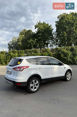 Внедорожник / Кроссовер Ford Escape 2013 в 