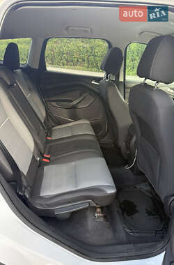 Внедорожник / Кроссовер Ford Escape 2013 в 