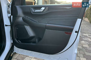 Внедорожник / Кроссовер Ford Escape 2023 в 