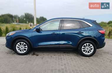 Внедорожник / Кроссовер Ford Escape 2019 в 