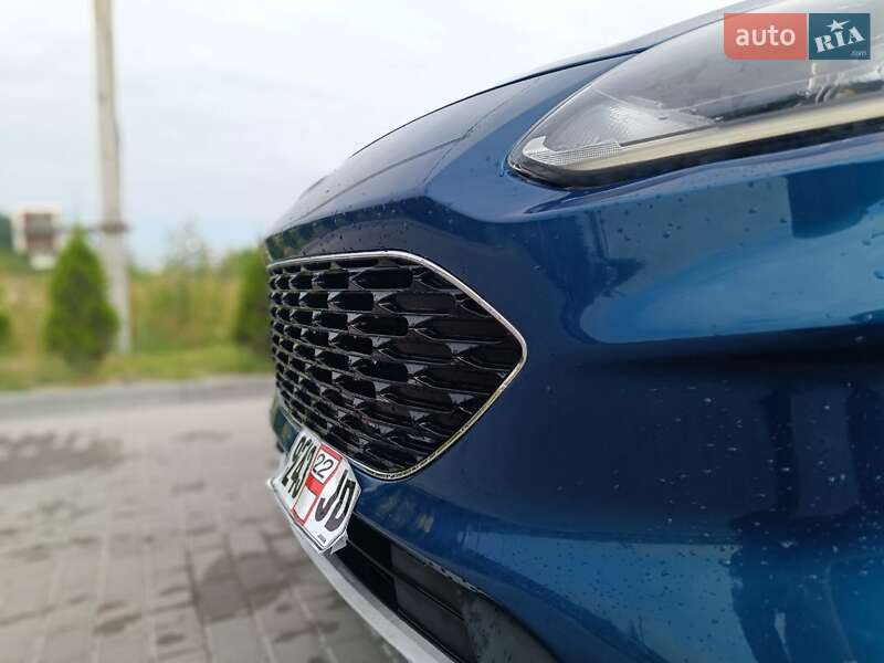 Внедорожник / Кроссовер Ford Escape 2019 в Золочеве