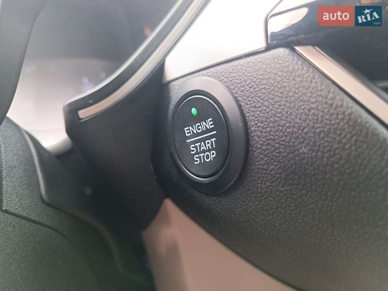 Внедорожник / Кроссовер Ford Escape 2019 в Золочеве