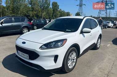 Внедорожник / Кроссовер Ford Escape 2020 в 