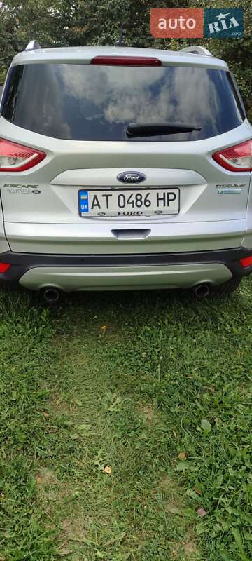 Внедорожник / Кроссовер Ford Escape 2012 в Калуше