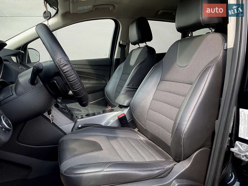 Внедорожник / Кроссовер Ford Escape 2015 в Киеве